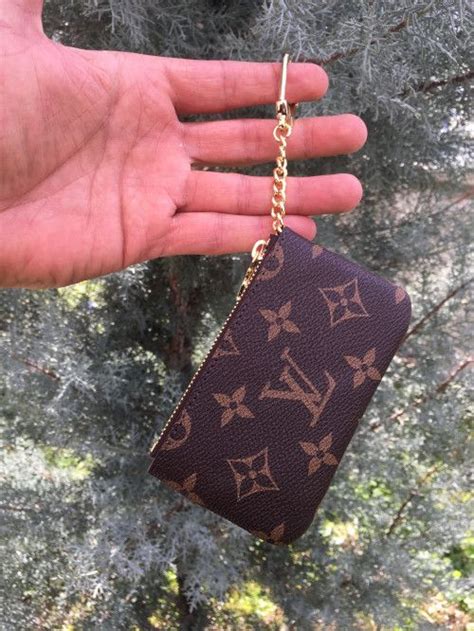 supreme louis vuitton keychain fake